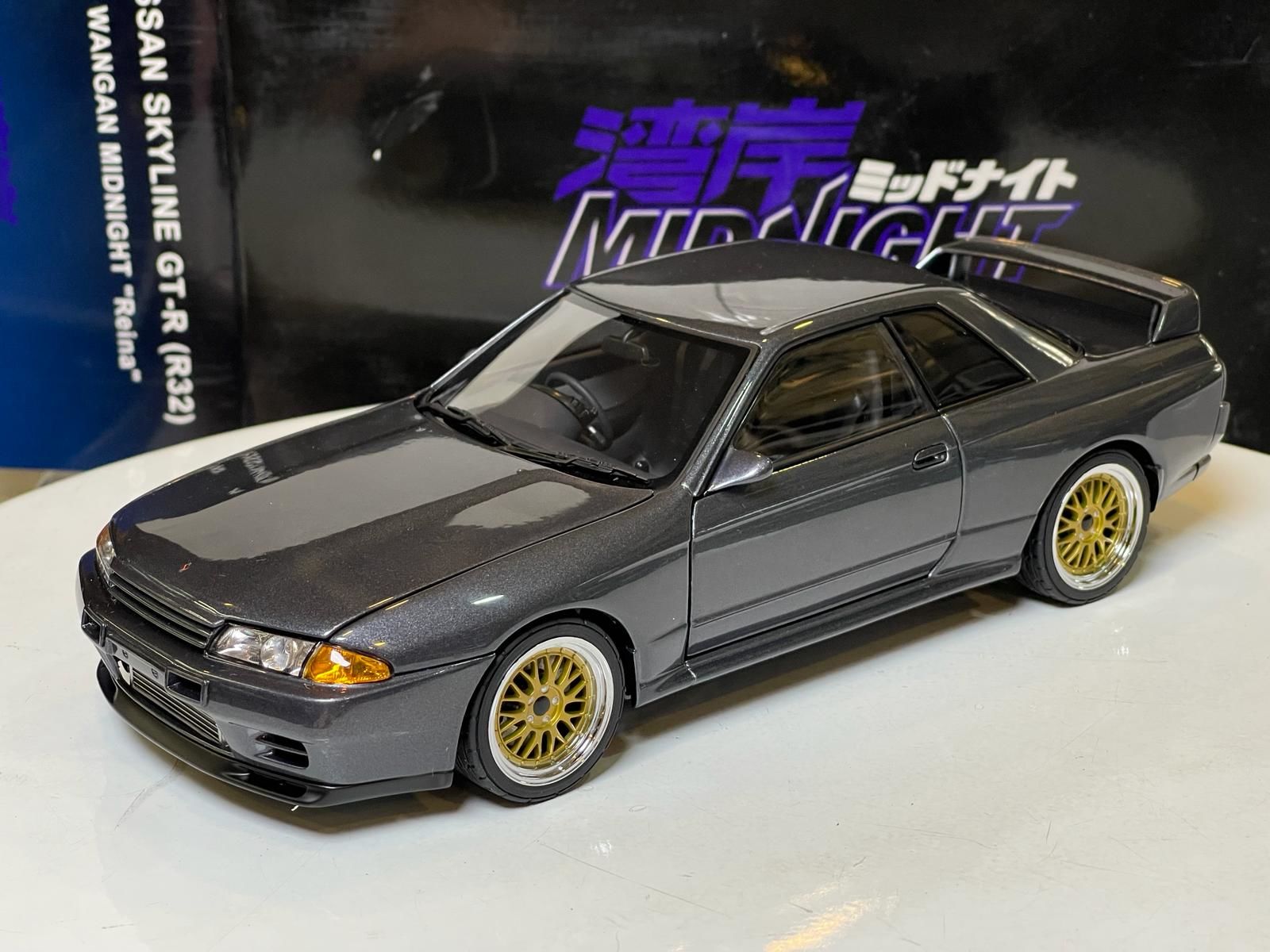 AUTOART - NISSAN - SKYLINE GT-R (R32) WANGAN MIDNIGHT REINA 1991
