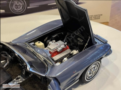 AUTOART - CHEVROLET - CORVETTE CONVERTIBLE 1963