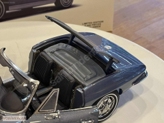 AUTOART - CHEVROLET - CORVETTE CONVERTIBLE 1963