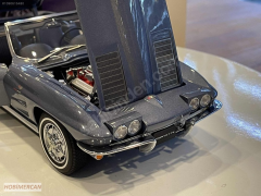 AUTOART - CHEVROLET - CORVETTE CONVERTIBLE 1963