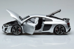 1/18 NZG - Audi R8 Performance Silver