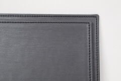 LYRD BOX - 1:18 ÖLÇEK - Brushed Alloy Antrasit SERGİLEME STANDI - (SİYAH DİKİŞ) LY176