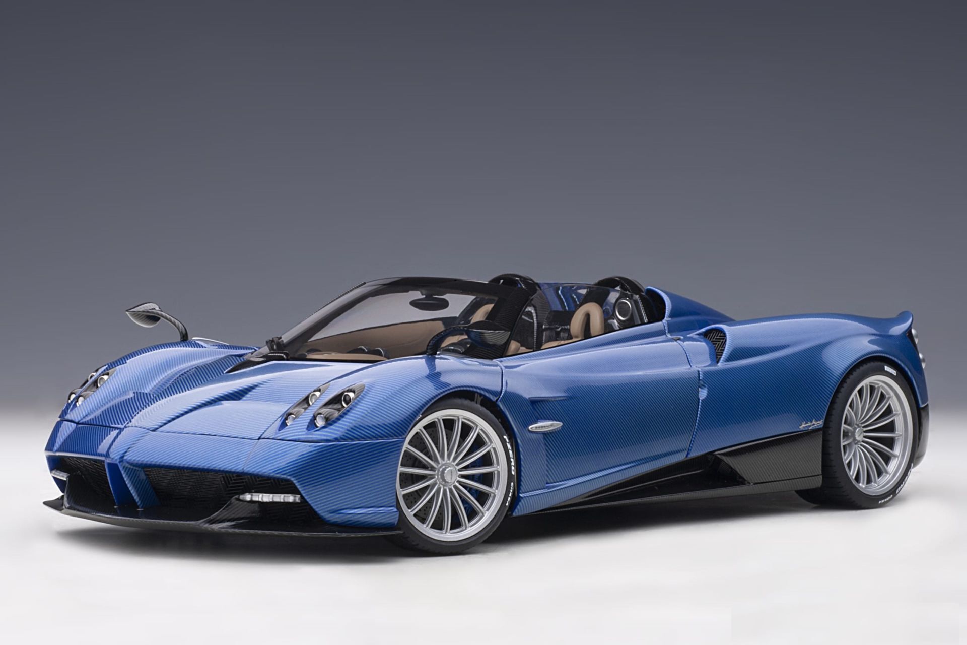 1/18 AUTOART - PAGANI - HUAYRA ROADSTER 2018 - 78286
