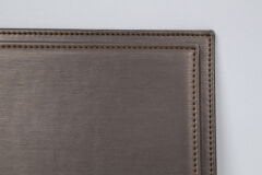 LYRD BOX - 1:18 ÖLÇEK - Brushed Alloy Bronz SERGİLEME STANDI - (GOLD DİKİŞ) LY177