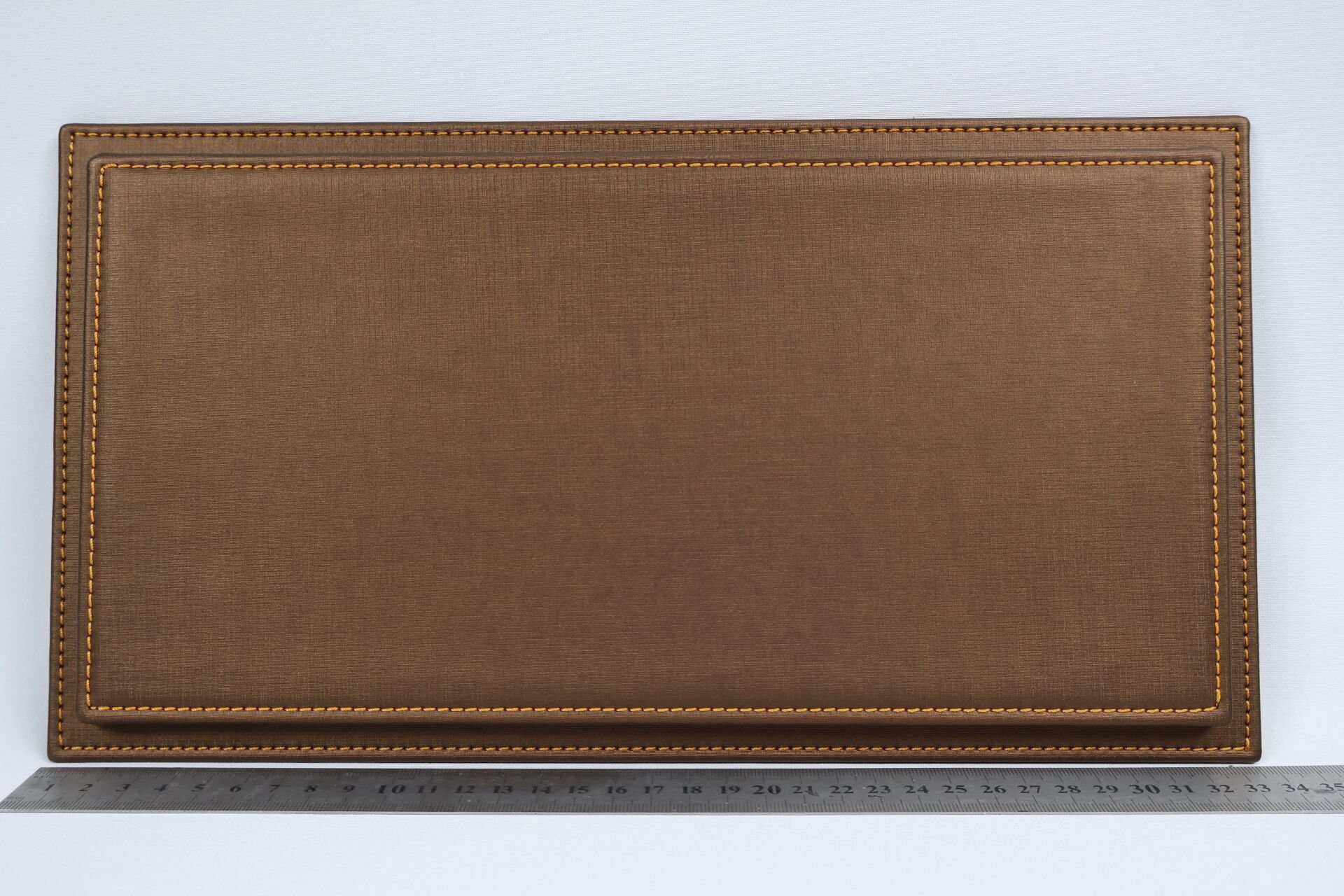 LYRD BOX - 1:18 ÖLÇEK - Brushed Alloy Copper SERGİLEME STANDI - (GOLD DİKİŞ) LY178