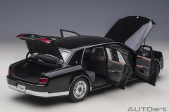 1/18 AUTOART Toyota Century with curtains (Black) - 78765