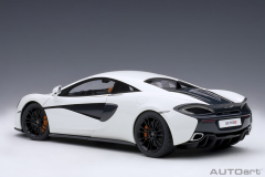 1/18 AUTOart McLaren 570S (White/ Black Wheels) - 76041
