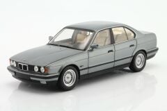 Ön Sipariş - 1/18 MINICHAMPS - BMW 5-SERIES 535i (E34) 1988 - 100024008