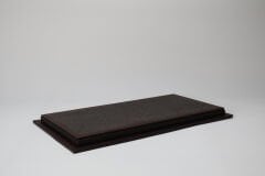 LYRD BOX - 1:18 ÖLÇEK - Marrone Rosso  SERGİLEME STANDI - (KIRMIZI DİKİŞ) LY182