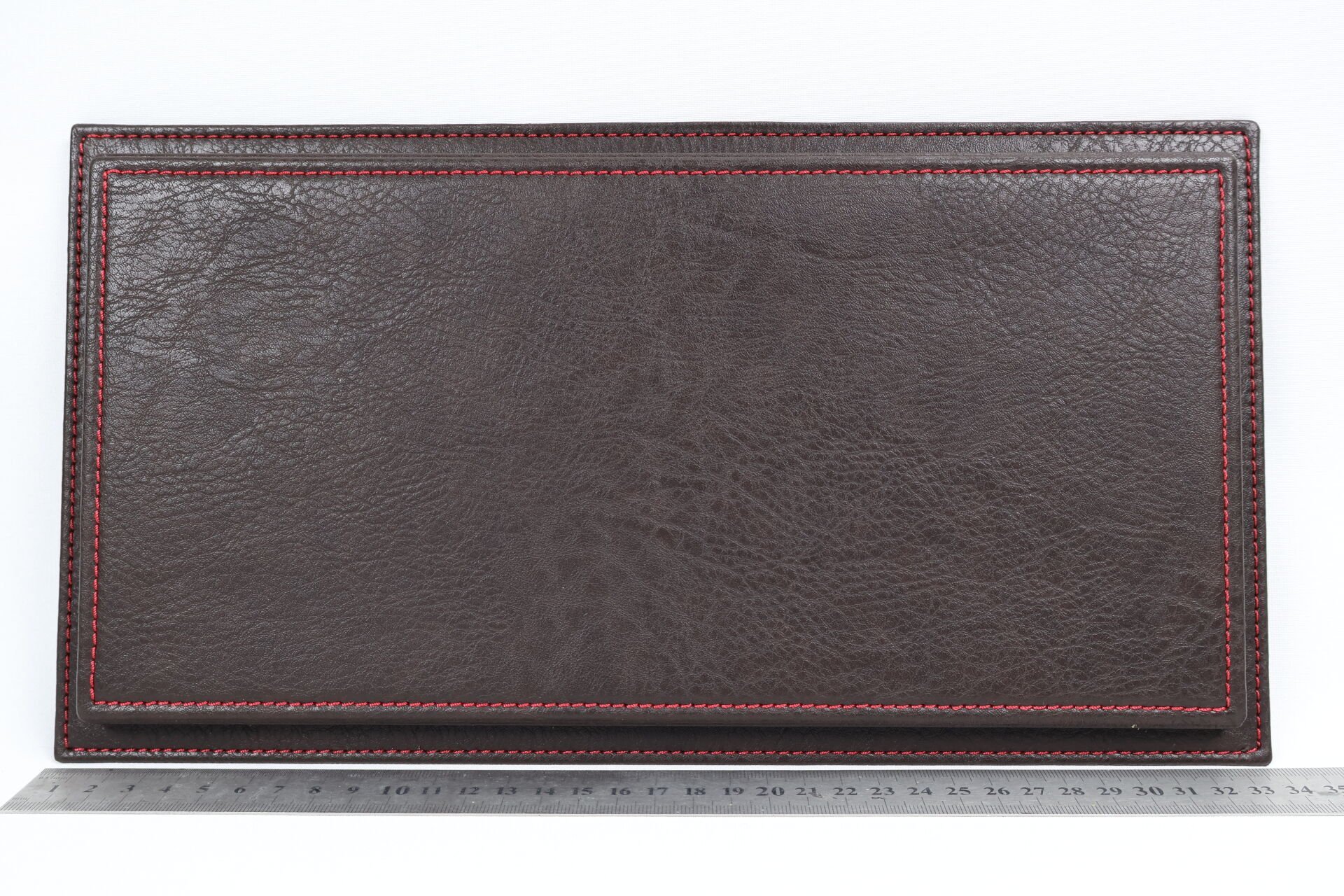 LYRD BOX - 1:18 ÖLÇEK - Marrone Rosso  SERGİLEME STANDI - (KIRMIZI DİKİŞ) LY182