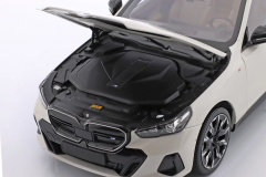 Ön Sipariş - 1/18 MINICHAMPS - BMW - 5-SERIES i5 (G60) 2023 - 110023402