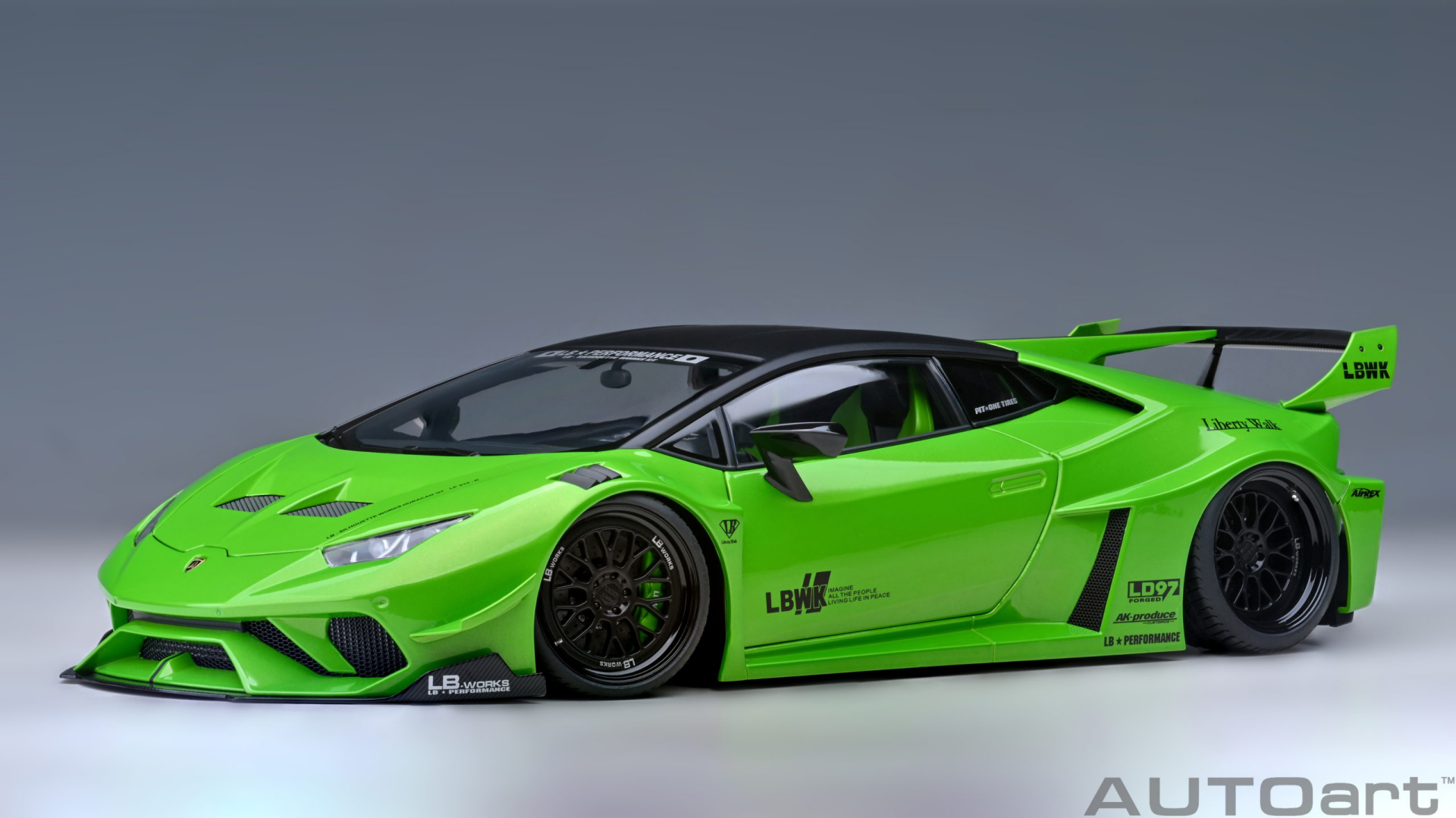 1/18 AUTOART Liberty Walk LB Silhouette Lamborghini Huracán GT (Pearl Green) - 79128
