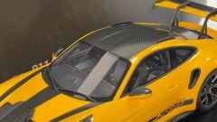 SPARK-MODEL - PORSCHE - 911 992 GT3 RS COUPE 2022 - CON VETRINA - WITH SHOWCASE