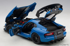 1/18 AUTOART Dodge Viper ACR 2017 (Competition Blue) with Black Stripes) - 71734