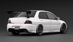 IGNITION-MODEL - IG2433 Mitsubishi Lancer Evolution IX (CT9A) White With 4G63 MIVEC Engine