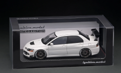 IGNITION-MODEL - IG2433 Mitsubishi Lancer Evolution IX (CT9A) White With 4G63 MIVEC Engine