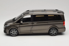 1/18 NOREV Mercedes V-Class AMG Line Indium Grey - 183873