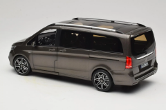 1/18 NOREV Mercedes V-Class AMG Line Indium Grey - 183873