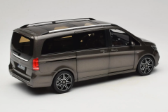 1/18 NOREV Mercedes V-Class AMG Line Indium Grey - 183873