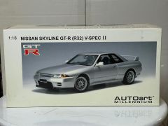 AUTOART - NISSAN - SKYLINE GT-R (R32) COUPE RHD 1990