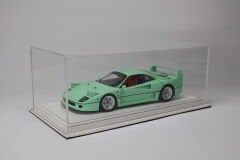 LYRD BOX - 1:18 ÖLÇEK - Arctic White  SERGİLEME STANDI - (KIRMIZI DİKİŞ) LY190