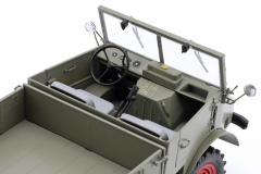 1/18 SCHUCO - MERCEDES BENZ - UNIMOG 401 TRUCK 1953