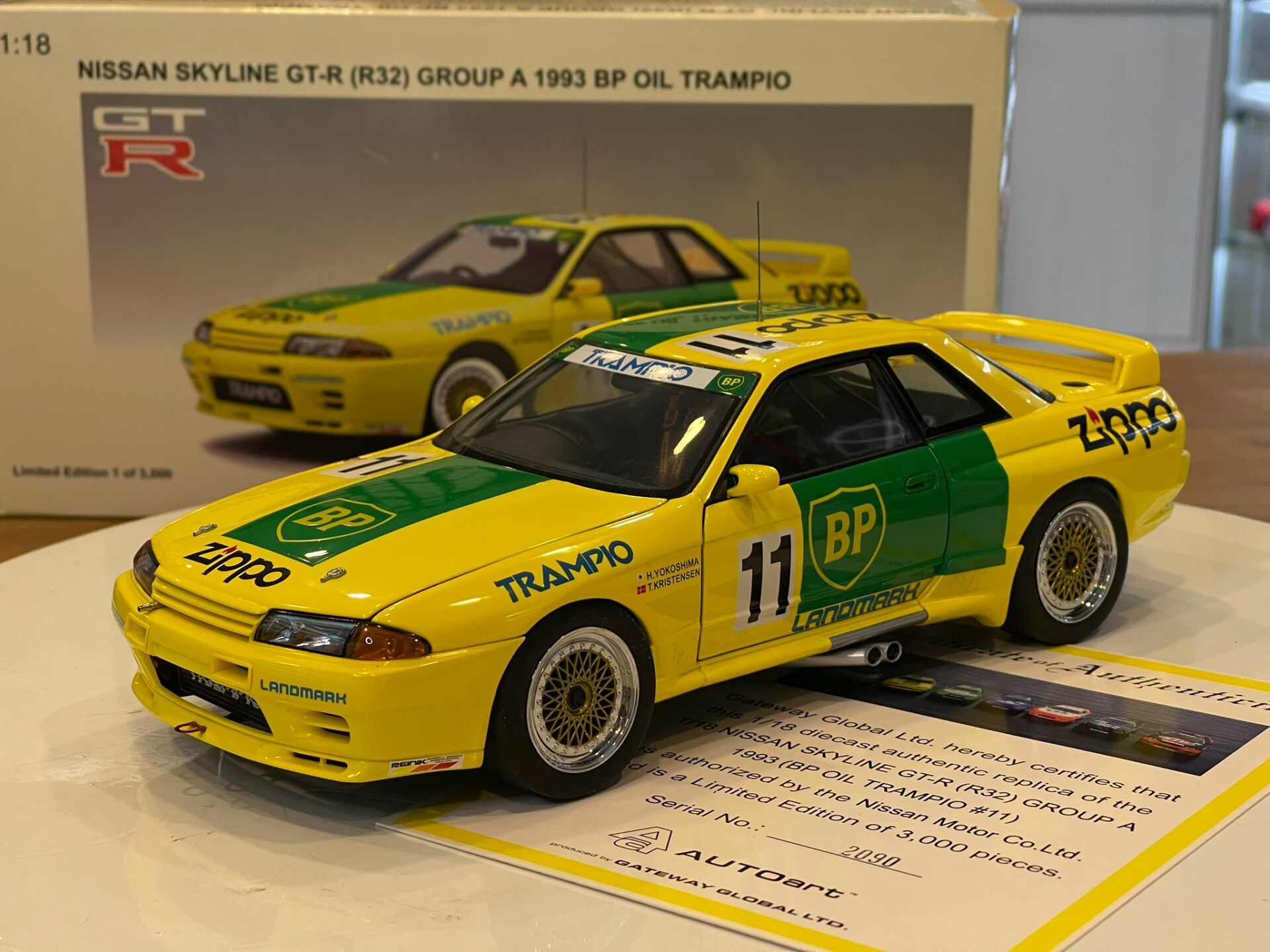 AUTOART - NISSAN - SKYLINE GT-R (R32) Gr.A TEAM BP N 11 RACING 1993