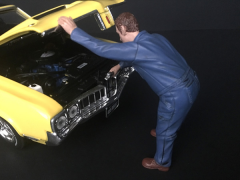 1/18 American Diorama Mechanic Classic - Frank Under the Hood - AD38179