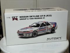 AUTOART - NISSAN - SKYLINE GT-R (R32) TEAM REEBOK N 1 GROUP A 1990 HASEMI