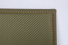 LYRD BOX - 1:18 ÖLÇEK - Carbon Olive Green  SERGİLEME STANDI - (GOLD DİKİŞ) LY193