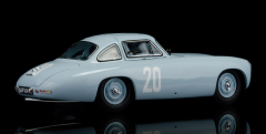 1/18 CMC Mercedes-Benz 300 SL (W194) Grand Prix of Bern, 1952 #20 blue - M159