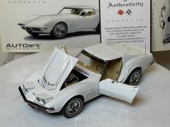 AUTOART - CHEVROLET - CORVETTE SPIDER 1970