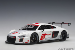 1/18 AUTOART Audi R8 LMS Presentation Car Geneva 2016 - 81600