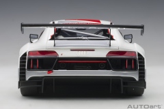 1/18 AUTOART Audi R8 LMS Presentation Car Geneva 2016 - 81600