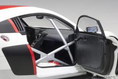 1/18 AUTOART Audi R8 LMS Presentation Car Geneva 2016 - 81600