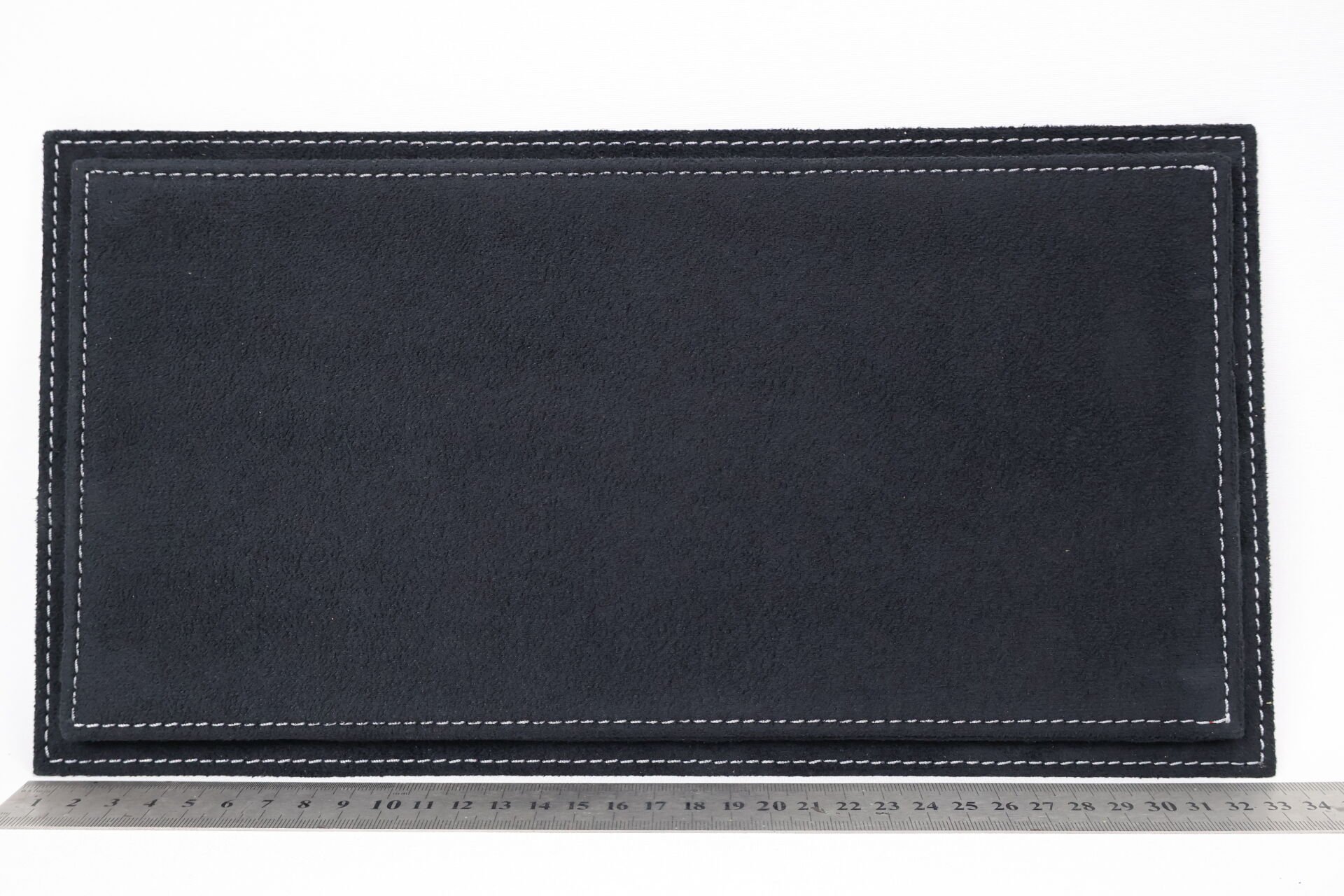 LYRD BOX - 1:18 ÖLÇEK - Obsidian Black Alcantara  SERGİLEME STANDI - (GRİ DİKİŞ) LY195