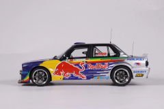 Ön Sipariş - 1/18 OTTO BMW E30 V8 - Drift - OT486