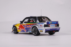 Ön Sipariş - 1/18 OTTO BMW E30 V8 - Drift - OT486