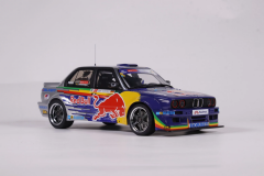 Ön Sipariş - 1/18 OTTO BMW E30 V8 - Drift - OT486