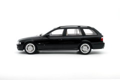 Ön Sipariş - 1/18 OTTO BMW E39 540 Touring M-Pack Black Saphire Metallic 475 2001 - OT1213