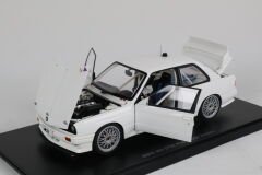1/18 AUTOART - BMW - 3-SERIES M3 E30 RACE CAR 1989