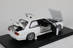 1/18 AUTOART - BMW - 3-SERIES M3 E30 RACE CAR 1989