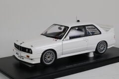 1/18 AUTOART - BMW - 3-SERIES M3 E30 RACE CAR 1989
