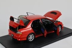 1/18 AUTOART - MITSUHBISHI LANCER EVO VIII RED