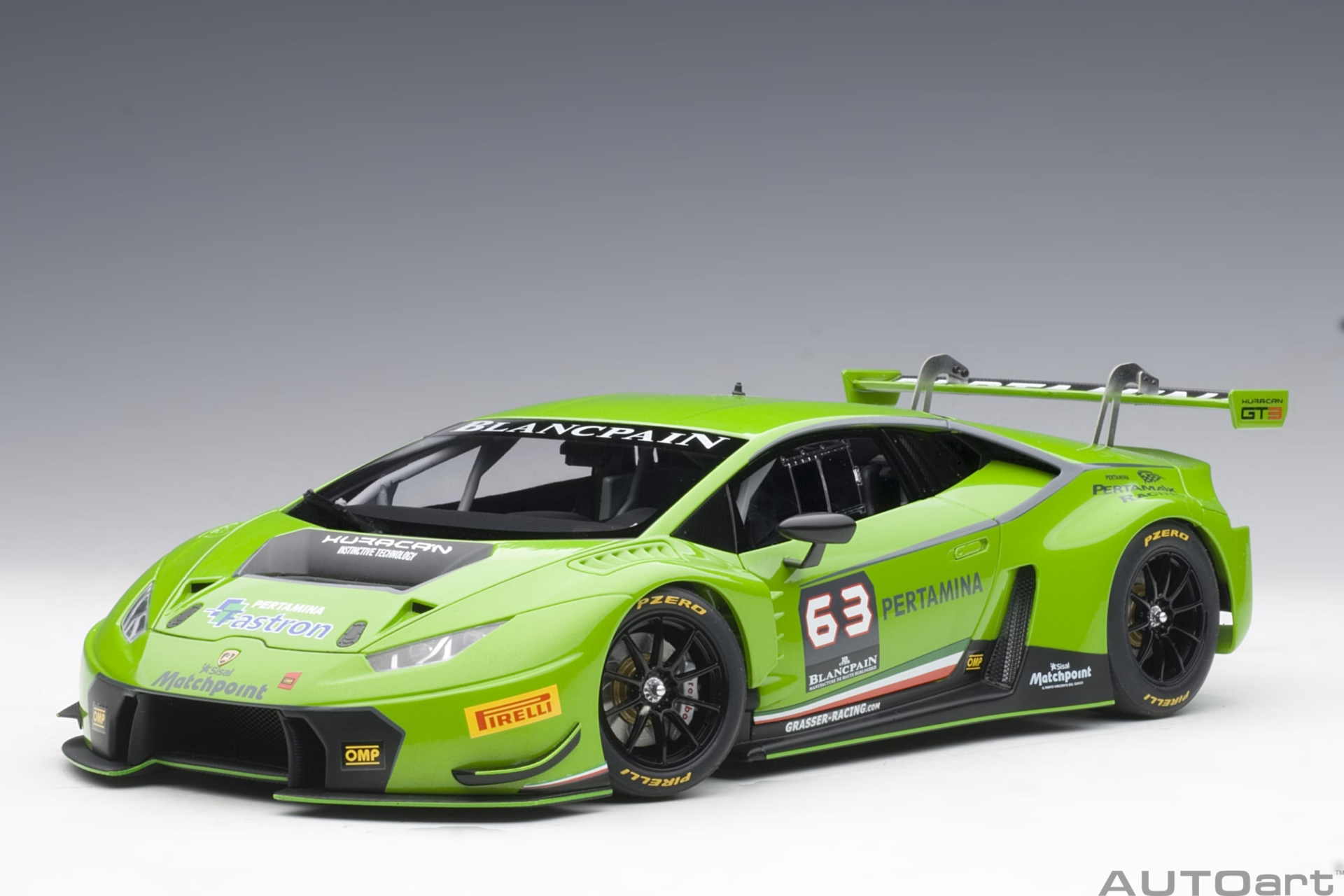1/18 AUTOART Lamborghini Huracán GT3 Presentation Car (Verde Mantis) #63 - 81529