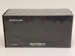 1/18 AUTOART HONDA NSX NA1 - 73271