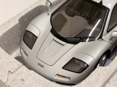 1/18 AUTOART MCLAREN F1 - 76001