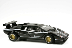 Ön Sipariş - 1/18 Kyosho Lamborghini Countach LP500R, schwarz/weiss - KYO8320C0