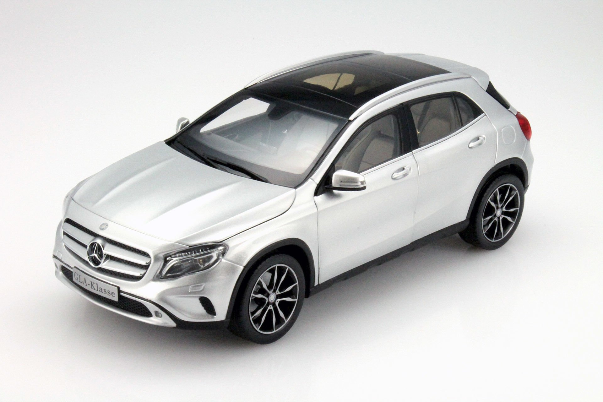 NOREV - MERCEDES BENZ - GLA-CLASS (X156) 2013