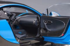 1/18 AUTOART - BUGATTI - CHIRON 2017 - 70997